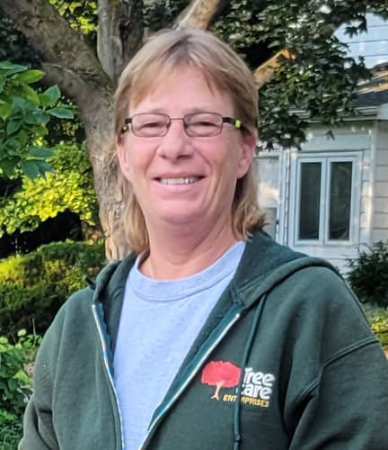 Kim Ruszowski, Maintenance & Landscape Manager