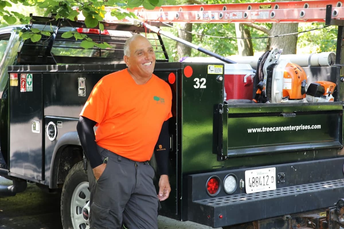 Pete Montana, Tree Department Crew Leader, Certified Arborist, ISA Certified Arborist IL-4689A