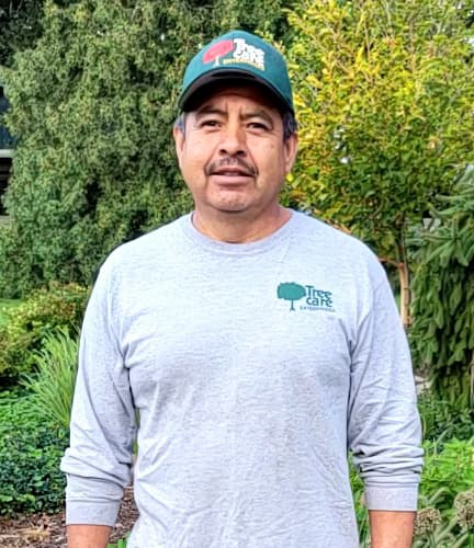 Roberto Arellano, Maintenance Department